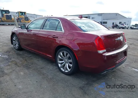 2018 Chrysler 300 Touring L из США, поврежденный, VIN 2C3CCAAG9JH262168